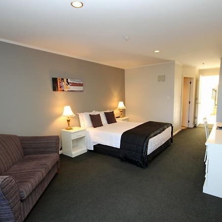 Champers Motor Inn Lower Hutt Exterior photo