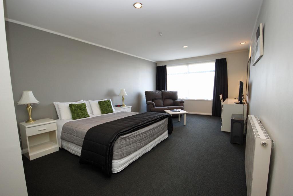 Champers Motor Inn Lower Hutt Exterior photo
