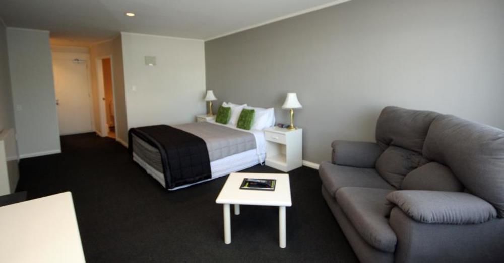 Champers Motor Inn Lower Hutt Exterior photo