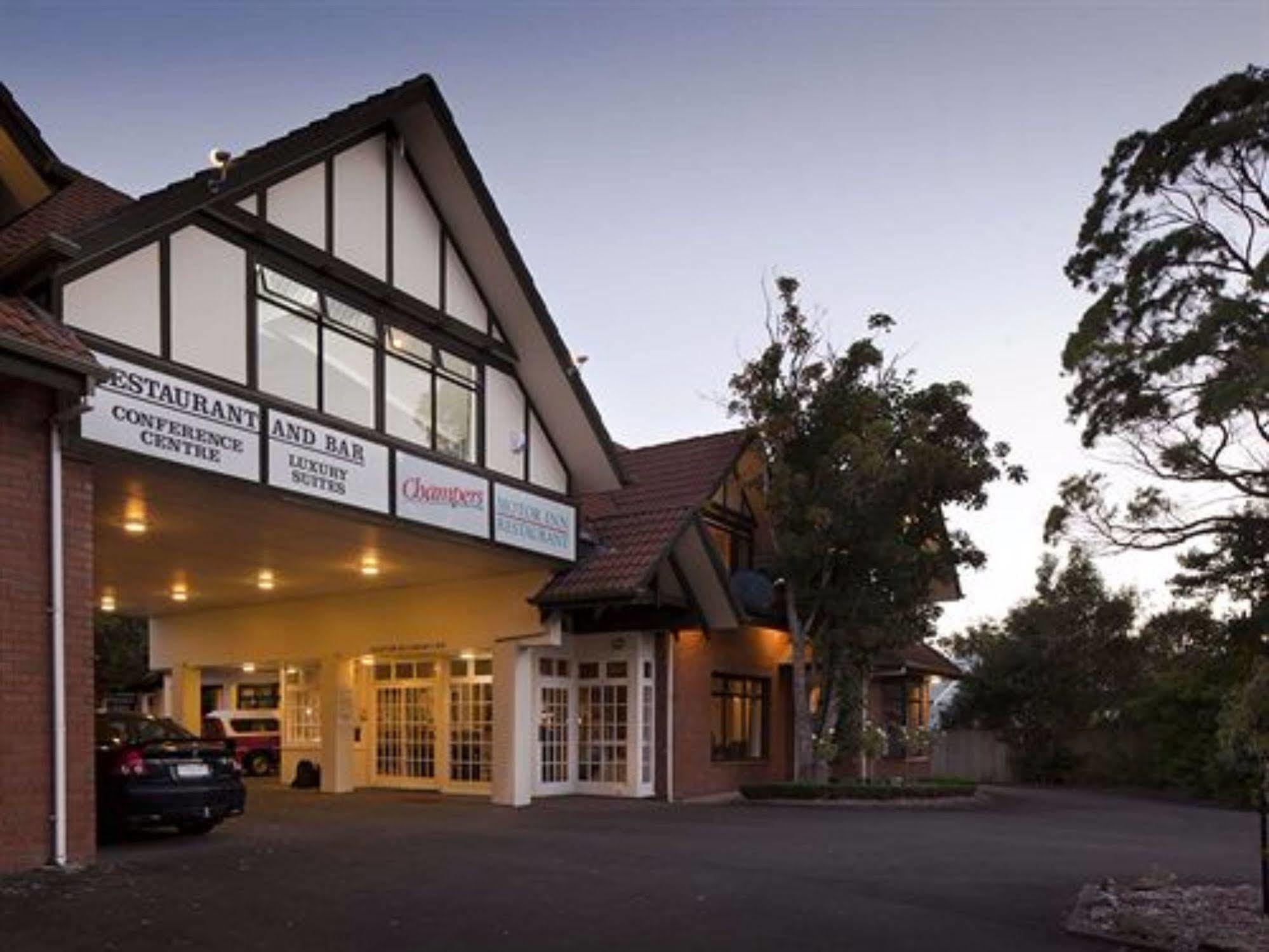 Champers Motor Inn Lower Hutt Exterior photo